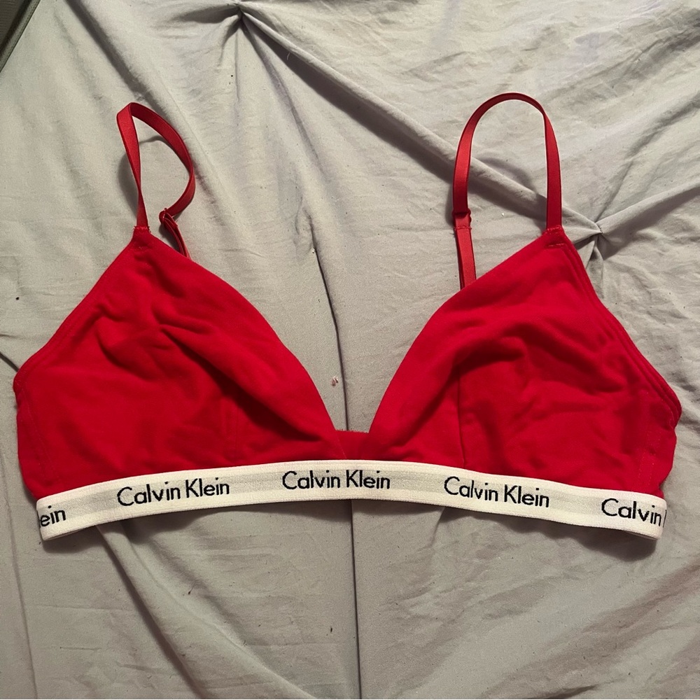 red calvin klein bra